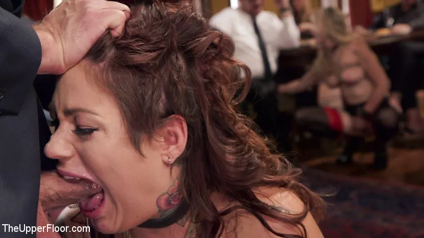 Simone Sonay に 'バニー・スレーブ・ガール、キンキー・ブランチでAnally Destroyed' from 'Kink' (写真 13) Kink 'バニー・スレーブ・ガール、キンキー・ブランチでAnally Destroyed' 主演 Simone Sonay (写真 13)