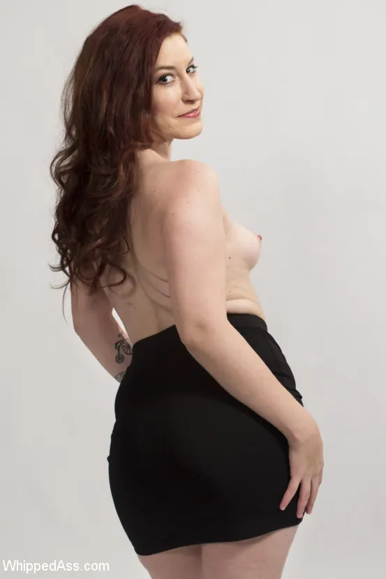 Kink 'Casting Couch: MILF talent recruiter initiates horny lesbian slut!' starring Simone Sonay (Photo 1)