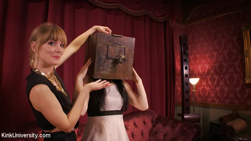 Kink '官能的感覚剥奪' 主演 Siouxsie Q (写真 2)