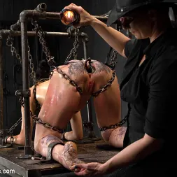 Siouxsie Q に 'Kink' vs Claire Adams (サムネイル 13)