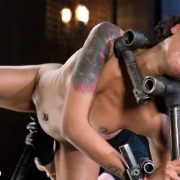 Skin Diamond en 'Kink' La niña de papá (Miniatura 10)