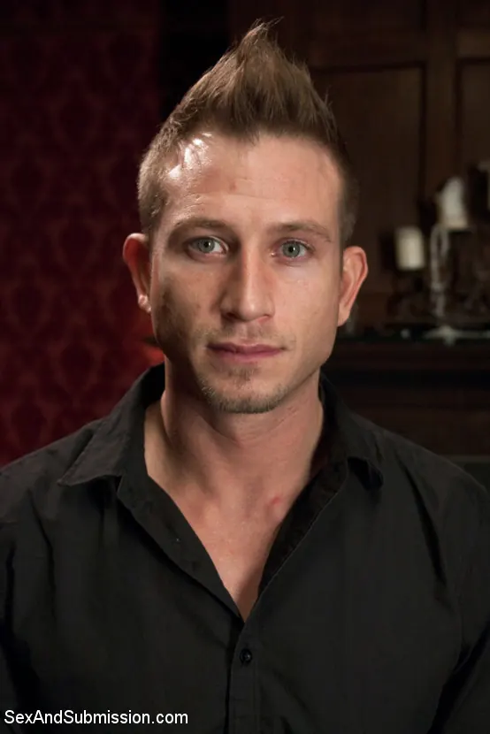 Kink '変態カップルはレズビアンを奴隷に変身させる' 主演 Skin Diamond (写真 12)