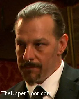 Kink 'Recordando a Ash' protagonizando Skin Diamond (foto 17)