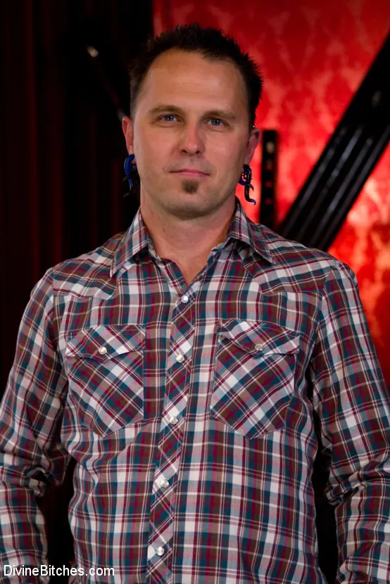 Kink 'El precio de ser inadecuado: Episodio 1' protagonizando Skyeboy (foto 11)