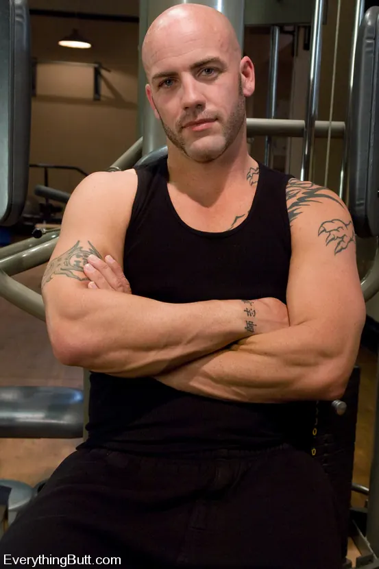 Skylar Price に 'アナルワークプレイスワークアウト' from 'Kink' (写真 1) Kink 'アナルワークプレイスワークアウト' 主演 Skylar Price (写真 1)