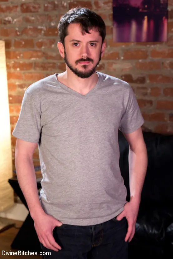 Kink 'Esclavo en el cielo Parte 3: Nueva York' protagonizando Slave Fluffy (foto 2)