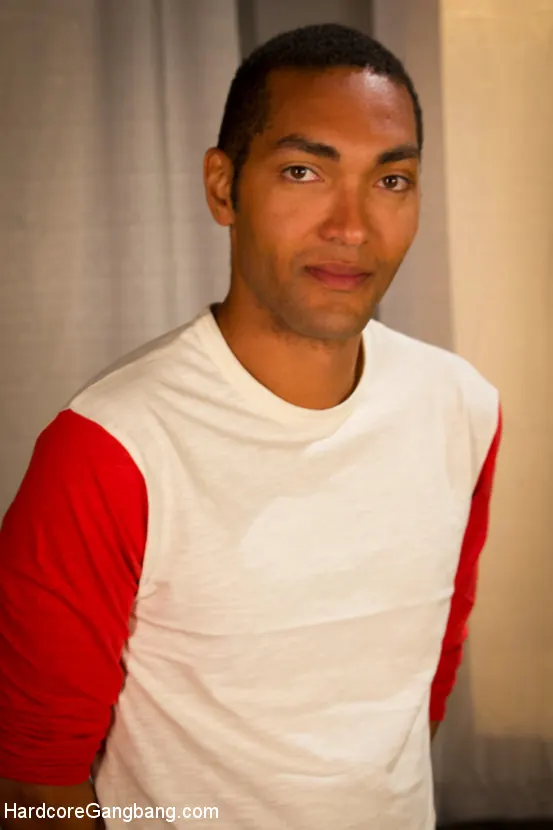 Sonny Nash en 'Madrastra americana caliente y húmeda: ¡MILFCOUGAR follada en grupo por su hijastro y amigos!' from 'Kink' (foto 1) Kink 'Madrastra americana caliente y húmeda: ¡MILFCOUGAR follada en grupo por su hijastro y amigos!' protagonizando Sonny Nash (foto 1)