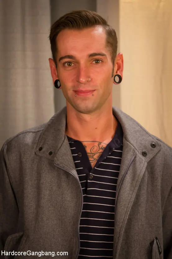 Sonny Nash en 'Madrastra americana caliente y húmeda: ¡MILFCOUGAR follada en grupo por su hijastro y amigos!' from 'Kink' (foto 3) Kink 'Madrastra americana caliente y húmeda: ¡MILFCOUGAR follada en grupo por su hijastro y amigos!' protagonizando Sonny Nash (foto 3)