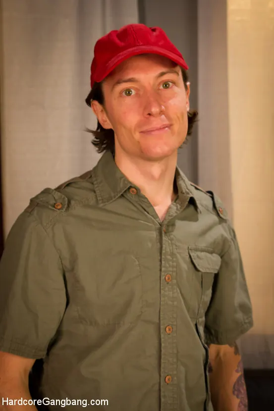 Sonny Nash en 'Madrastra americana caliente y húmeda: ¡MILFCOUGAR follada en grupo por su hijastro y amigos!' from 'Kink' (foto 5) Kink 'Madrastra americana caliente y húmeda: ¡MILFCOUGAR follada en grupo por su hijastro y amigos!' protagonizando Sonny Nash (foto 5)