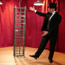 Soolin Kelter en 'Kink' La desaparición (Miniatura 3)