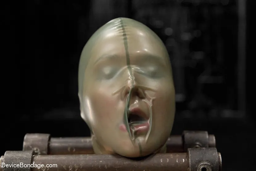 Kink 'Encasement Games' starring Star (Photo 19)