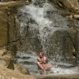 Star in 'Kink' Star (Thumbnail 5)