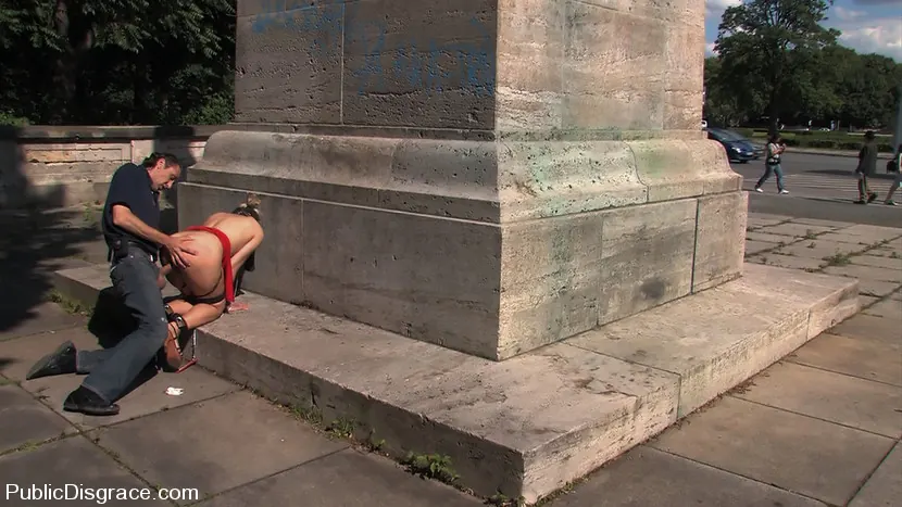 Kink '- laughed at and fucked in public' starring Kitty (Photo 5)