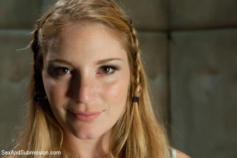 Kink 'Rehabilitación sexual: Aurora Snow' protagonizando Aurora Snow (foto 1)