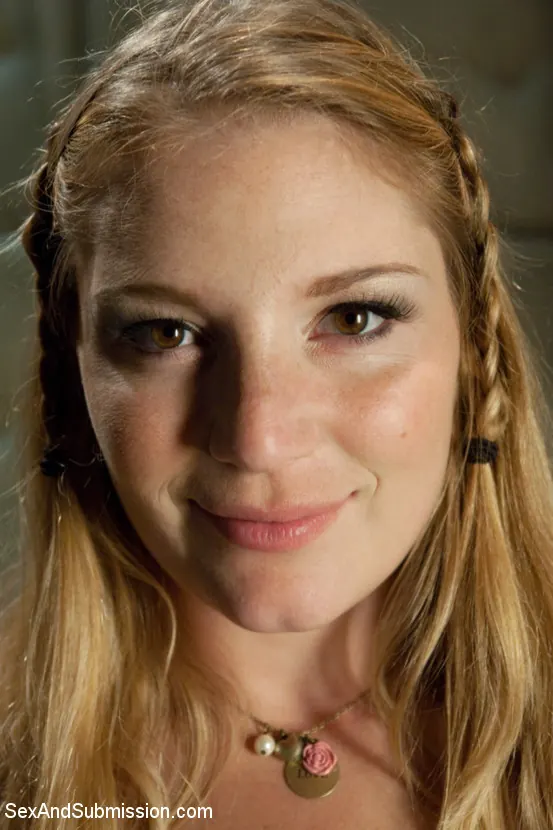 Kink 'Sex Rehab: Aurora Snow' starring Aurora Snow (Photo 2)