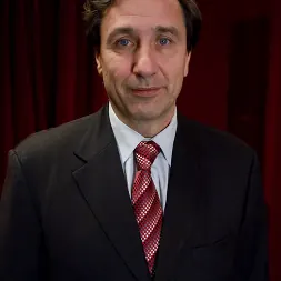 Isis Love に 'Kink' 従順な妻 (サムネイル 1)