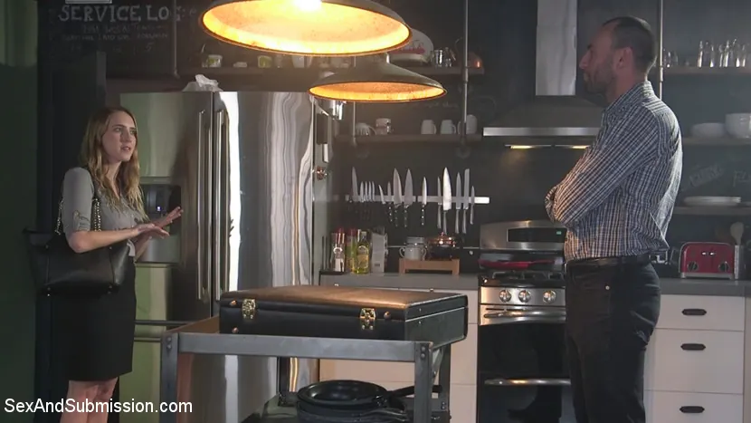 Kink 'The Bad Tenant' starring Stirling Cooper (Photo 2)