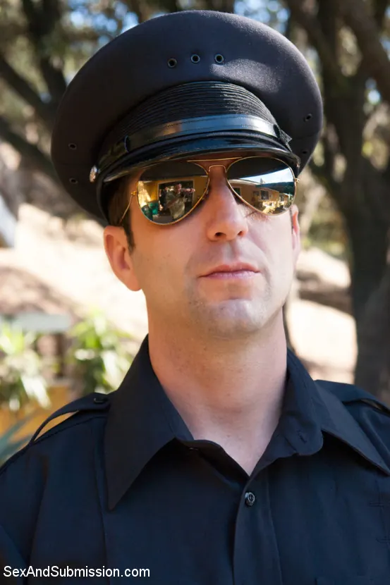 Kink 'Rehabilitación de convictos, parte 2: Summer Brielle' protagonizando Summer Brielle (foto 7)