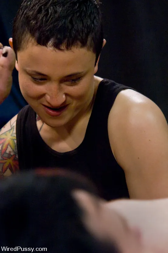 Kink 'COLECCIÓN PARTE 2: Jiz Lee' protagonizando Syd Blakovich (foto 8)