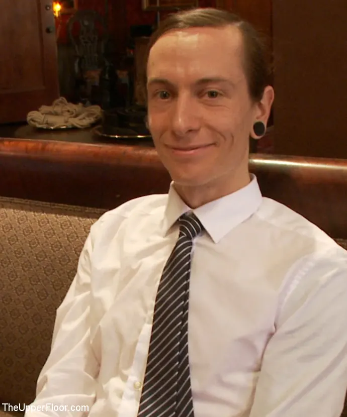 Kink 'MILF Ass Slut Syren de Mer is Under the House Slave's Thumb' starring Syren de Mer (Photo 15)