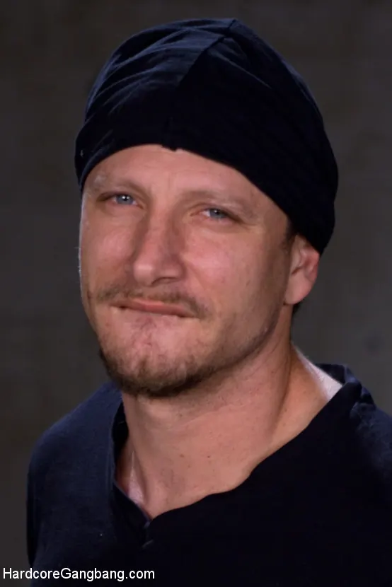 Kink 'Nympho MILF begs for ultimate AUTHENTIC rough experience!' starring Syren de Mer (Photo 21)