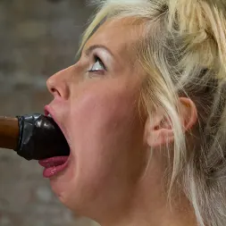 Tara Lynn Foxx に 'Kink' is INSATIABLE (サムネイル 2)