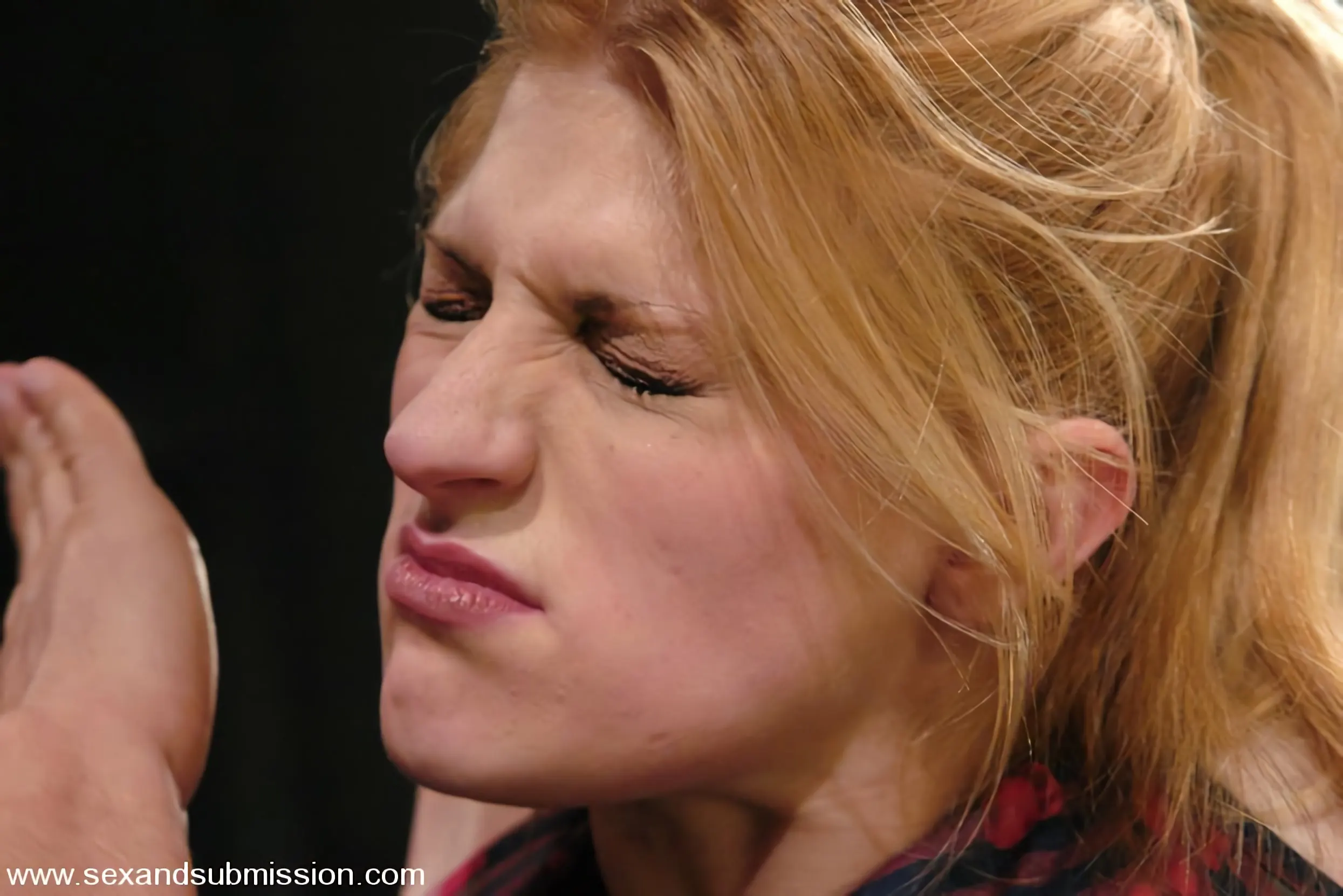 タウニ・ライデン に 'タウニ・ライデン' from 'Kink' (写真 3) Kink 'タウニ・ライデン' 主演 タウニ・ライデン (写真 3)