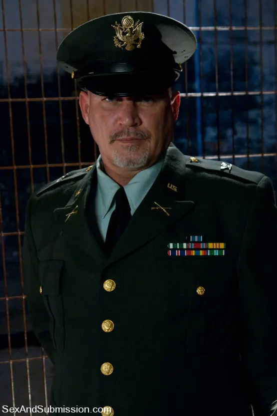 Kink 'Interrogation of Ten' starring Ten (Photo 2)