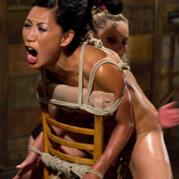 Tia Ling に 'Kink' 泌乳肛門娼婦 (サムネイル 9)