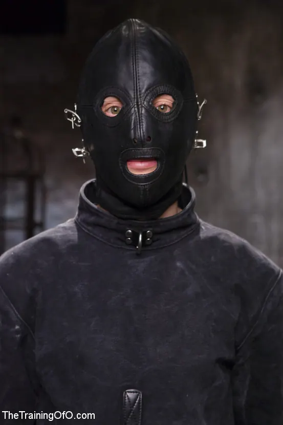 Kink 'Tifereth's First Porn Shoot, Day One' starring Tifereth (Photo 10)