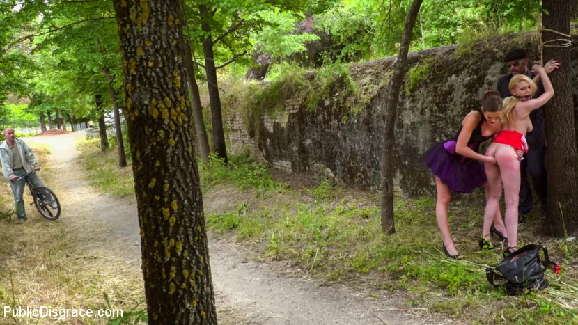 Tina Kay に '華麗な肛門の娼婦が公開DPを取得!' from 'Kink' (写真 1) Kink '華麗な肛門の娼婦が公開DPを取得!' 主演 Tina Kay (写真 1)