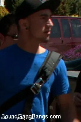 Kink 'セクシーなルーマニアの体育者はコックによって圧倒される' 主演 Karlo Karrera (写真 12)