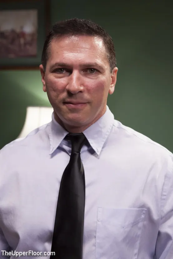 Kink 'Esclavos anales que gritan' protagonizando Tori Avano (foto 14)