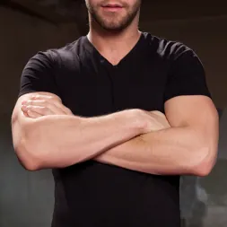 Trisha Parks en Coñito afeitado y sumiso somete todos sus agujeros (foto 17) Trisha Parks en 'Kink' Coñito afeitado y sumiso somete todos sus agujeros (Miniatura 17)