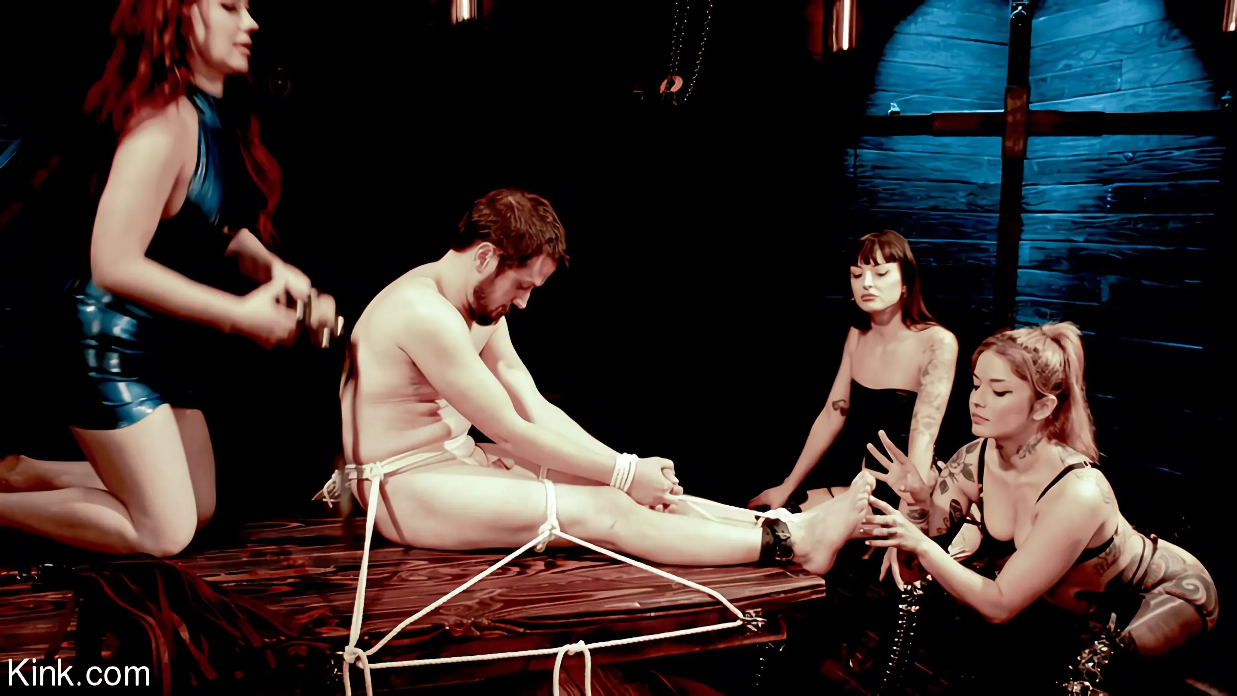 Vanessa Vega に 'のぞき見トムが輪姦される' from 'Kink' (写真 6) Kink 'のぞき見トムが輪姦される' 主演 Vanessa Vega (写真 6)