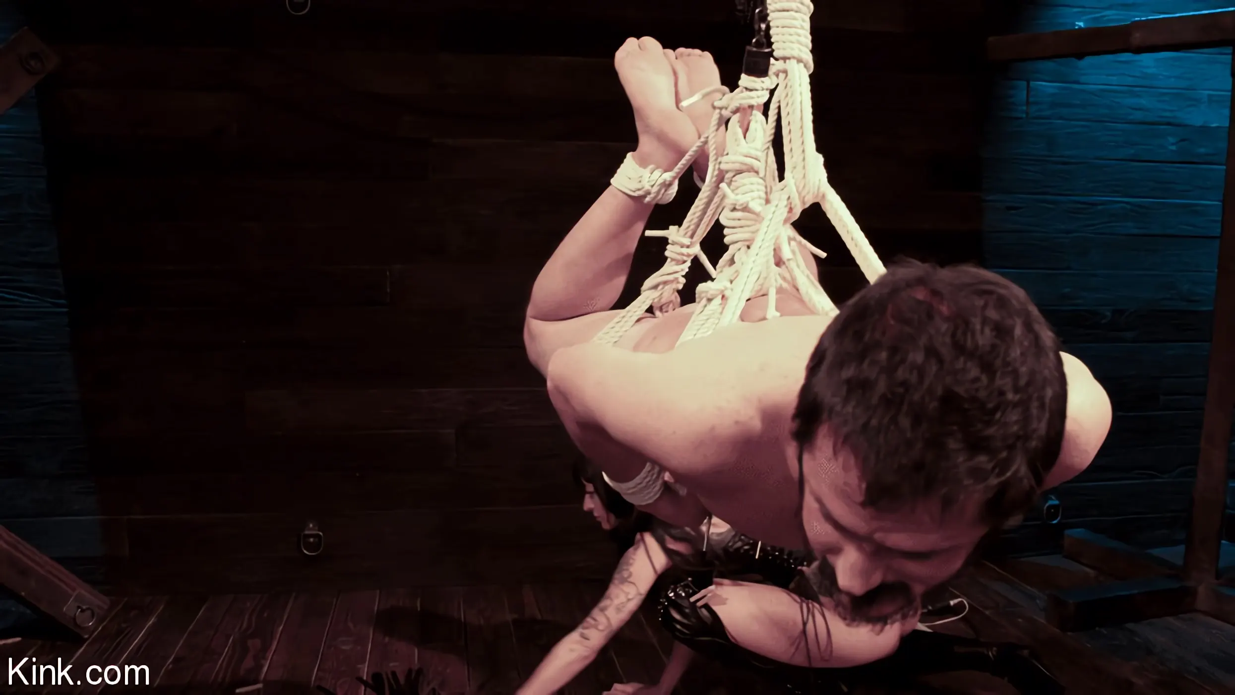 Kink 'のぞき見トムが輪姦される' 主演 Vanessa Vega (写真 29)