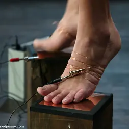 Vendetta in 'Kink' Princess Donna Dolore and Vendetta (Thumbnail 4)