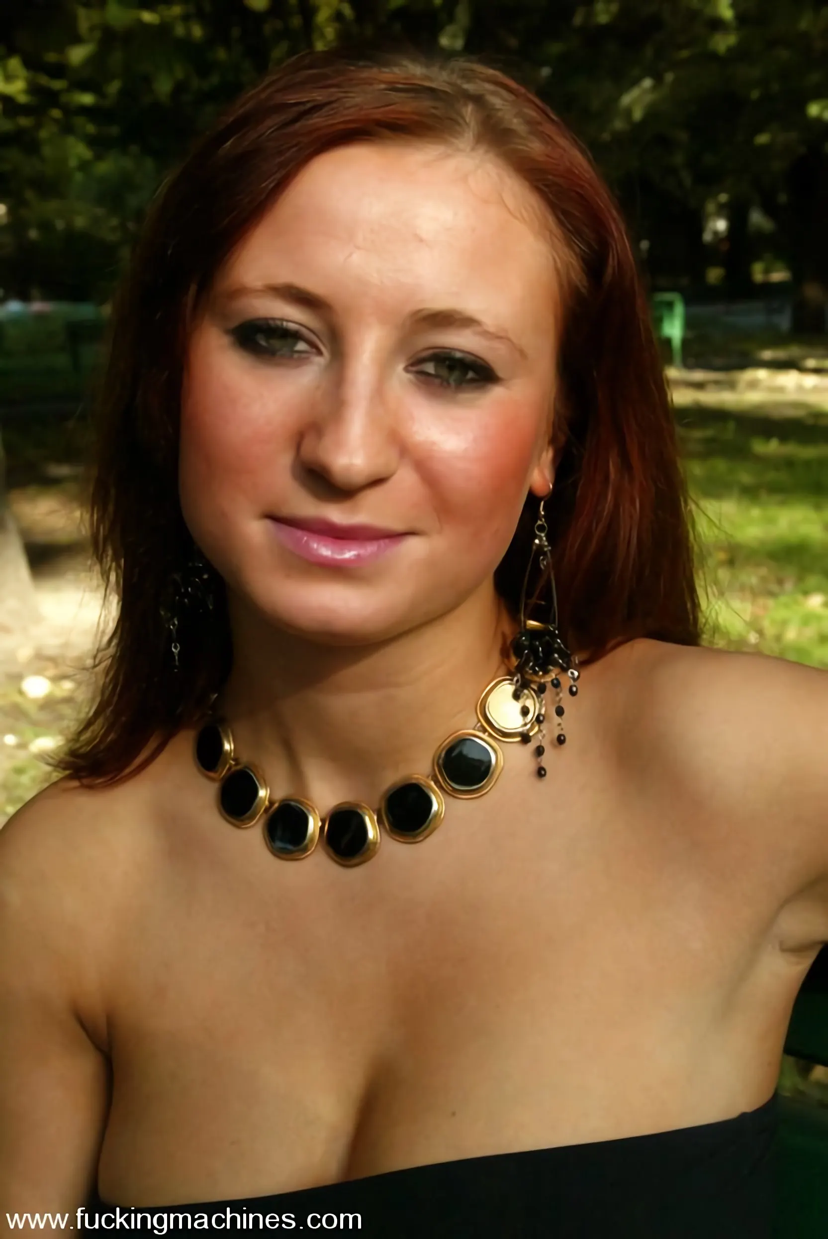 Kink '¡Fucking machines va a Polonia!' protagonizando Veronica (foto 1)