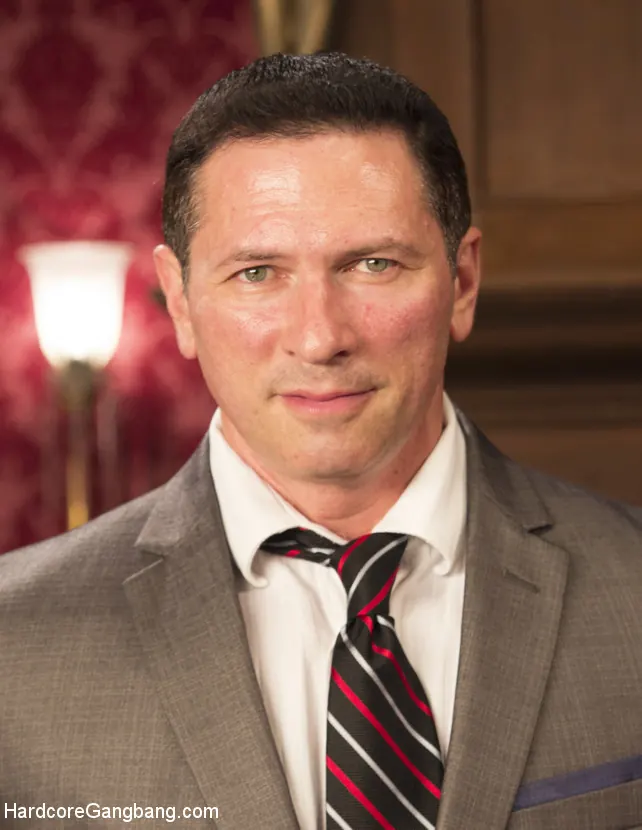 Kink '檻の中の子猫：Veronica Avluvファックオープン！' 主演 Veronica Avluv (写真 19)