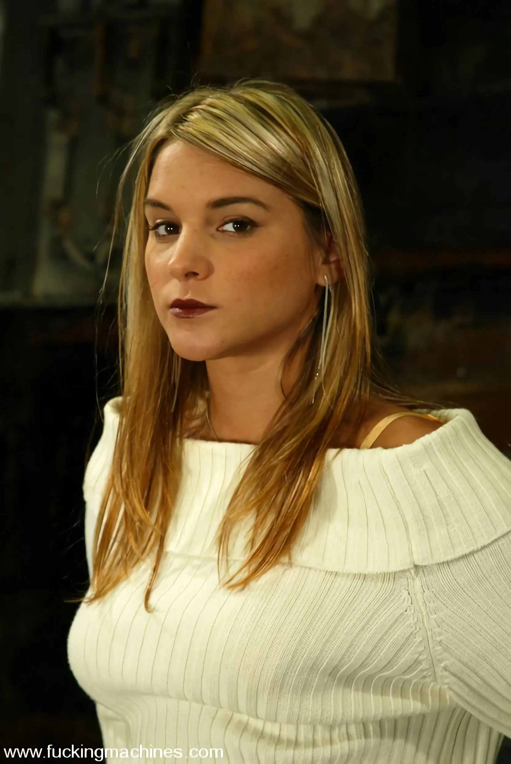 Kink 'Veronika' protagonizando Veronika (foto 1)