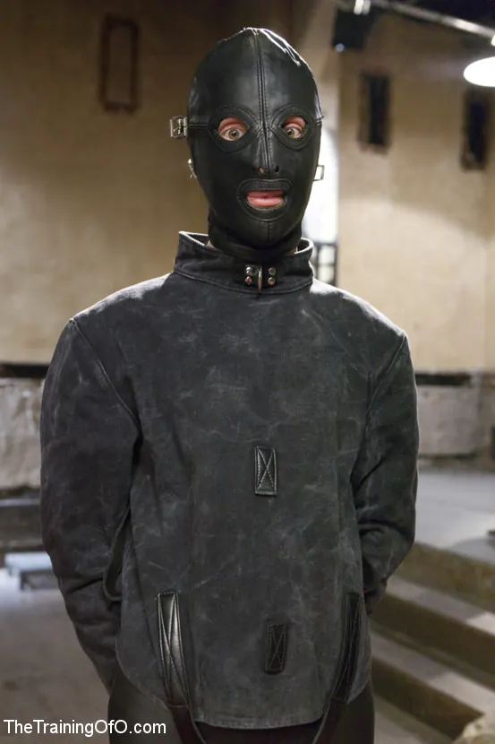 Veruca James に '召命の90分' from 'Kink' (写真 12) Kink '召命の90分' 主演 Veruca James (写真 12)