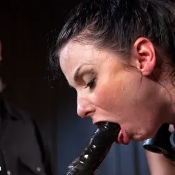 Veruca James に 'Kink' 捕虜の痛みの淫女はそれをすべて放っておきます！ (サムネイル 1)