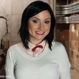 Veruca James に 'Kink' 余分なクレジットカード番号：Veruca James (サムネイル 1)