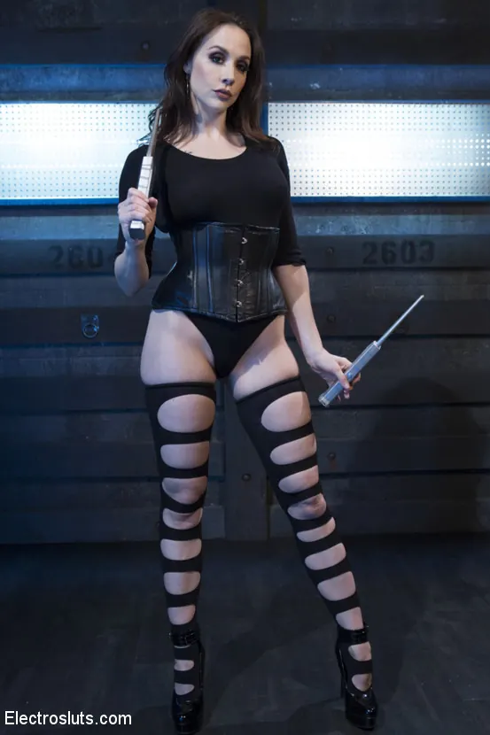 Kink 'システムを衝撃する。 3：ホログラムは提出する！' 主演 Veruca James (写真 18)