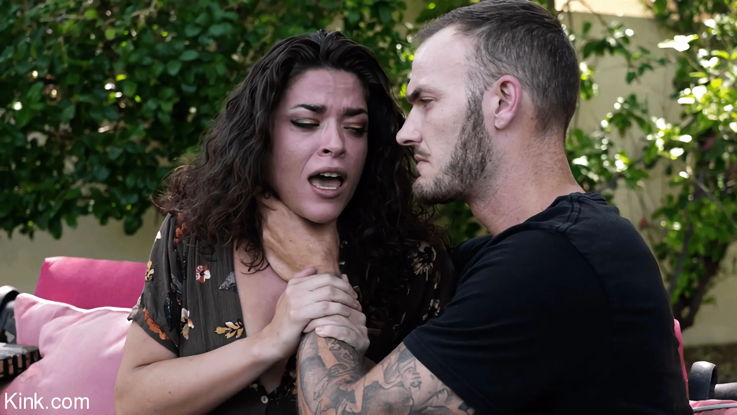 Victoria Voxxx に '裏切った' from 'Kink' (写真 4) Kink '裏切った' 主演 Victoria Voxxx (写真 4)