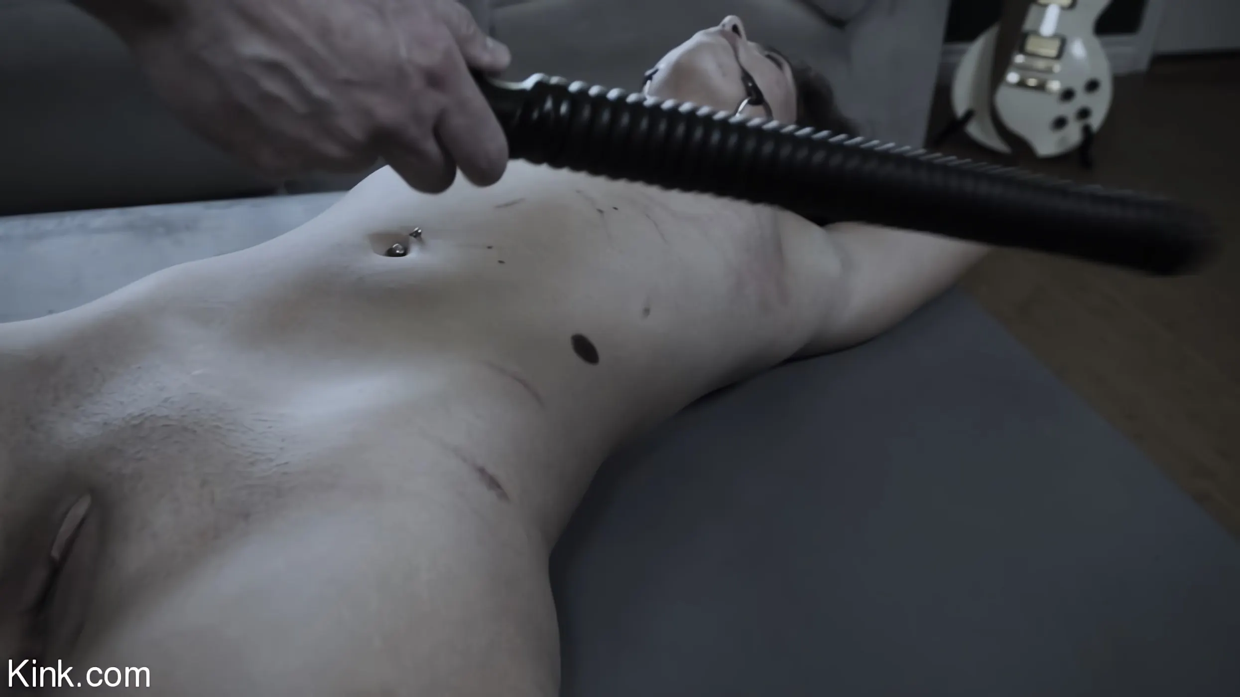 Victoria Voxxx に '狂人の日記、エピソード4:「問題は解決」' from 'Kink' (写真 3) Kink '狂人の日記、エピソード4:「問題は解決」' 主演 Victoria Voxxx (写真 3)