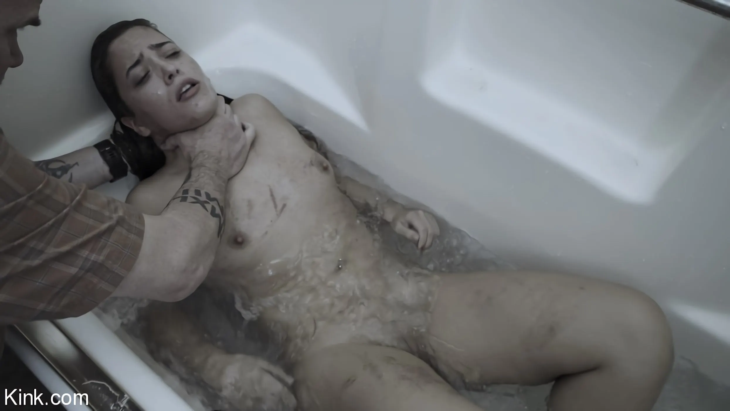 Victoria Voxxx に '狂人の日記、エピソード4:「問題は解決」' from 'Kink' (写真 20) Kink '狂人の日記、エピソード4:「問題は解決」' 主演 Victoria Voxxx (写真 20)