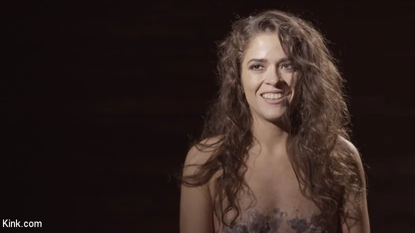 Victoria Voxxx に '提出の学校:2日目' from 'Kink' (写真 16) Kink '提出の学校:2日目' 主演 Victoria Voxxx (写真 16)