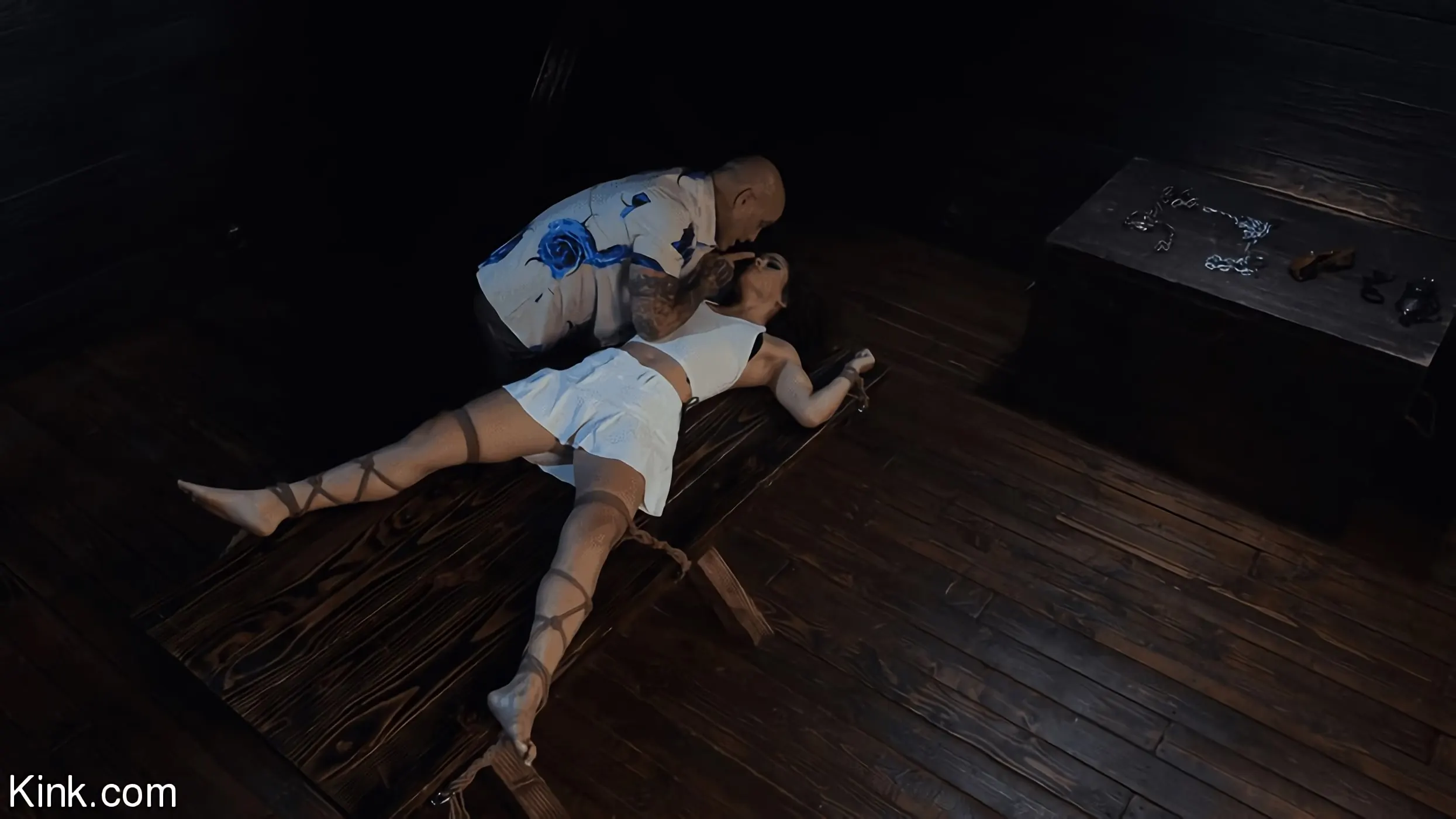 Kink 'La Escort: Victoria Voxxx y Derrick Pierce' protagonizando Victoria Voxxx (foto 3)