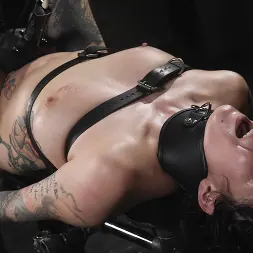 Violet Ren in 'Kink' A Good Clean Fight (Thumbnail 14)